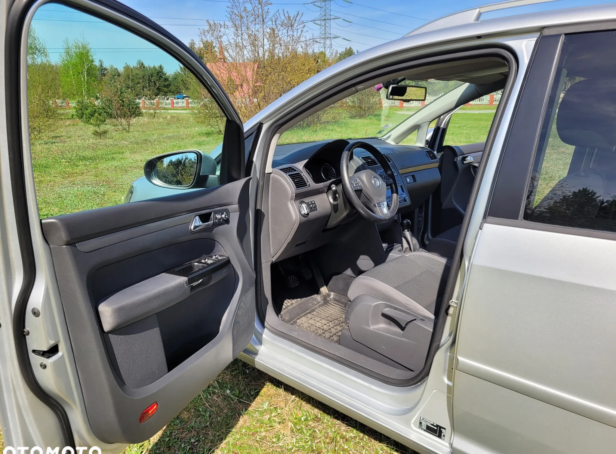 Volkswagen Touran cena 31300 przebieg: 184089, rok produkcji 2011 z Lubień Kujawski małe 191